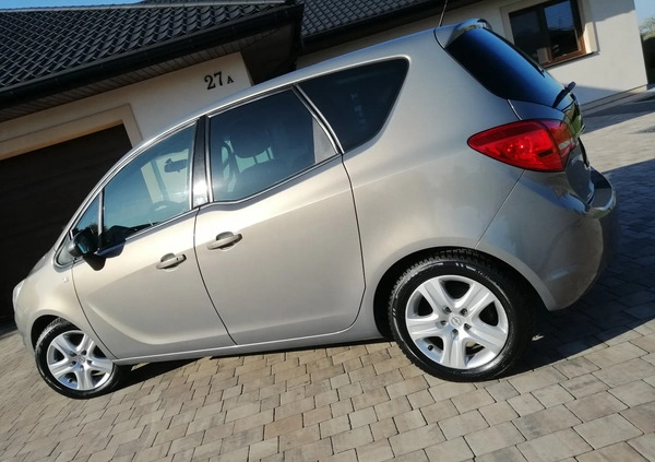 Opel Meriva cena 24900 przebieg: 166000, rok produkcji 2011 z Łask małe 781